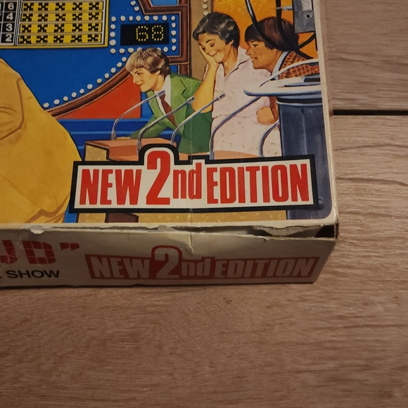 Family Feud 2nd edition game - Picture 2 of 11